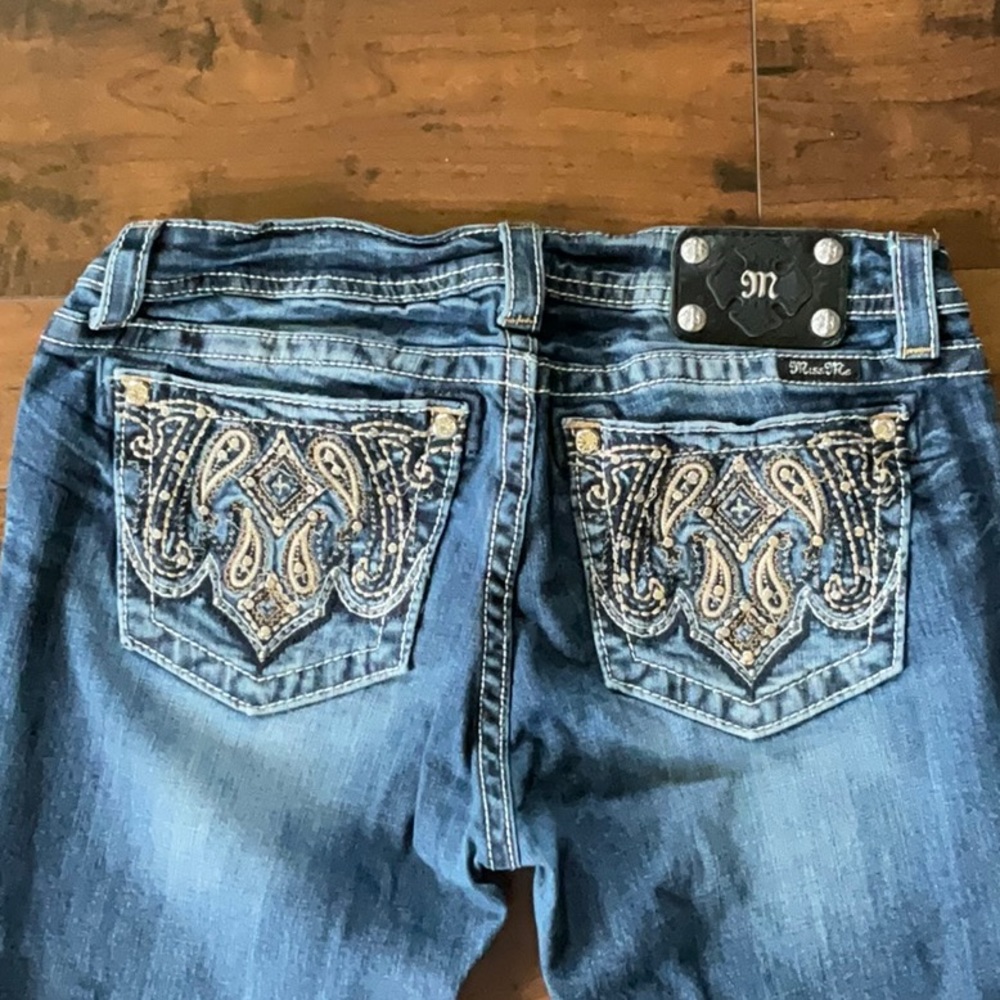 Miss Me Size 32 Midrise Boot Jeane